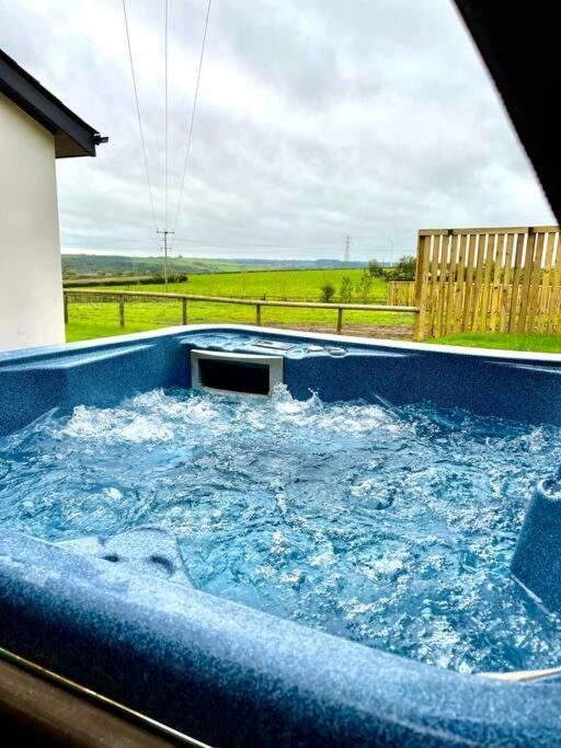 New! Country Boutique Escape . Hot Tub Villa Weare Giffard Eksteriør bilde