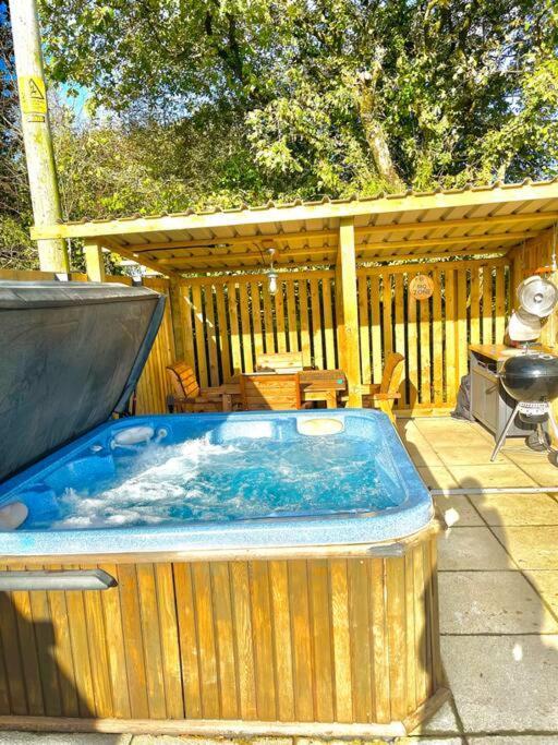 New! Country Boutique Escape . Hot Tub Villa Weare Giffard Eksteriør bilde